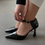 Туфлі чорні лакові