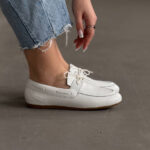 Лофери шкіряні білі на шнурівці