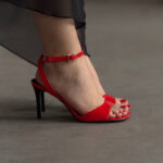 Босоніжки червоні шкіряні лаковані